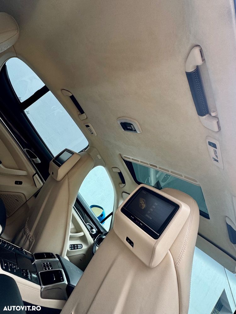 Porsche Panamera 3.0 PDK 4S Executive - 28