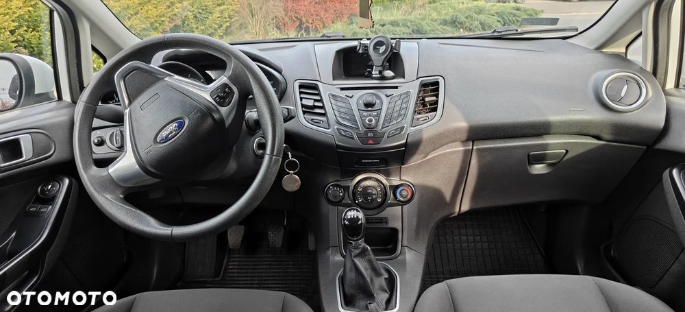 Ford Fiesta - 6