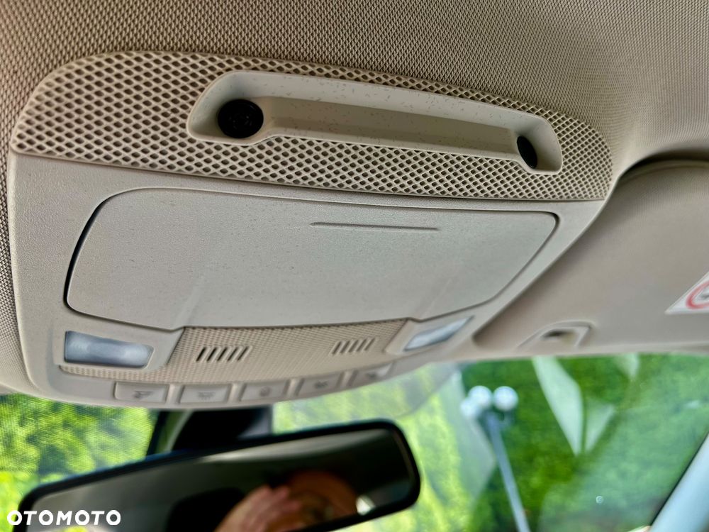 Ford Mondeo 2.0 EcoBlue Titanium - 22