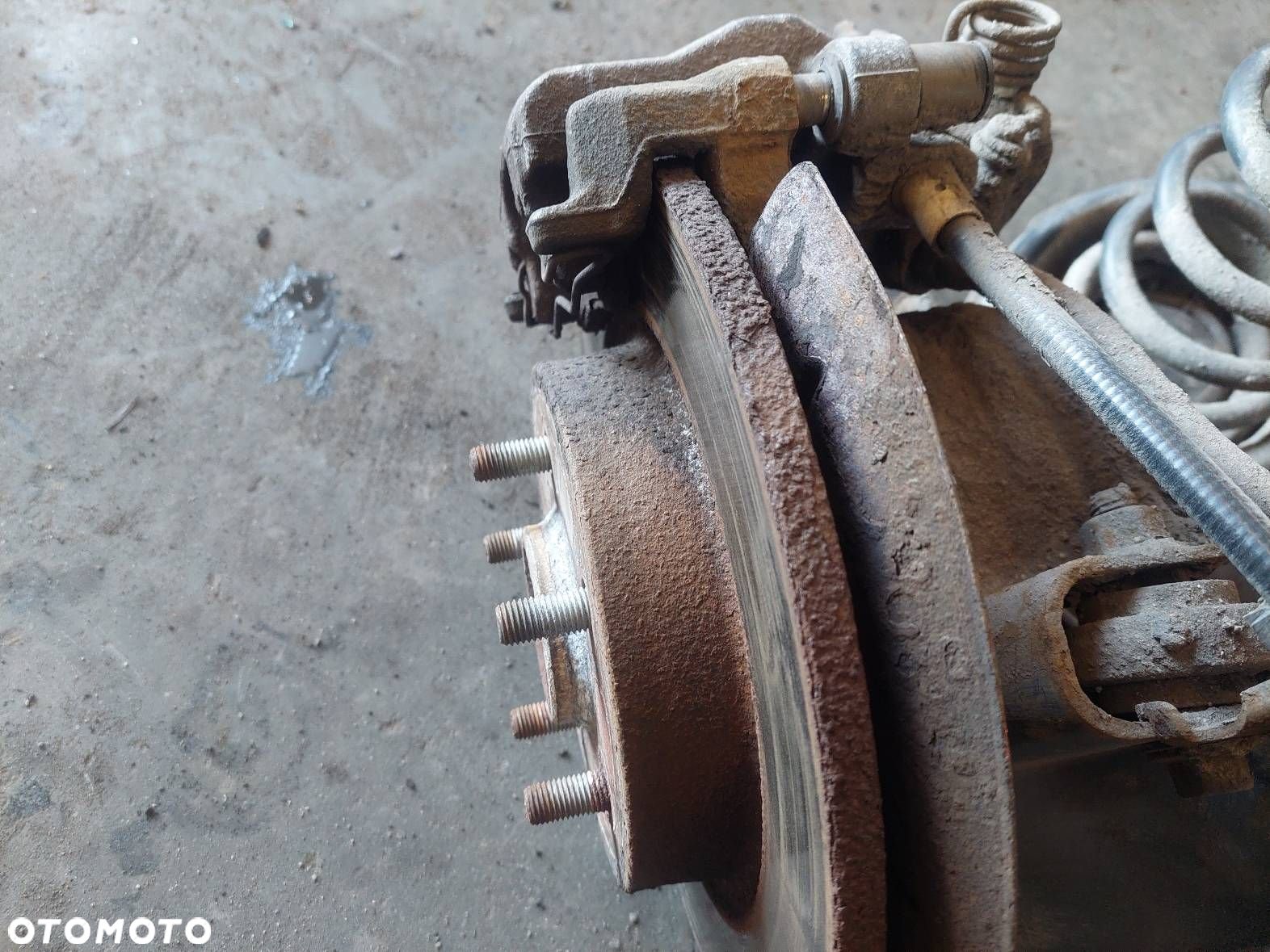 KOMPLETNE ZAWIESZENIE BELKA SANKI TYŁ VOLVO V50 I - 3