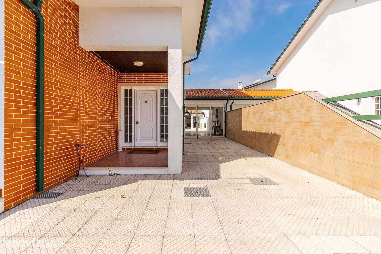 Moradia T4 com piscina na Gafanha da Nazaré - Grande imagem: 5/60