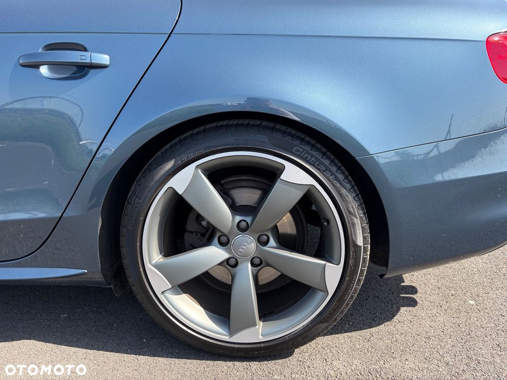 Audi A4 Avant 2.0 TDI DPF clean diesel quattro S line Sportpaket - 4