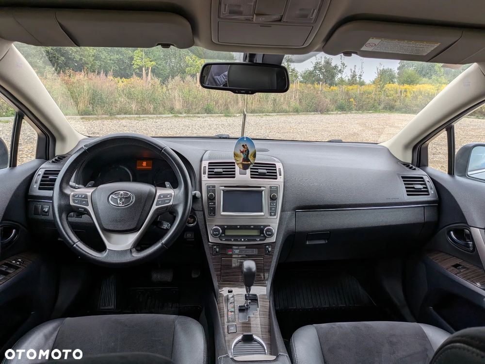 Toyota Avensis 1.8 Sol plus NAVI MS - 6