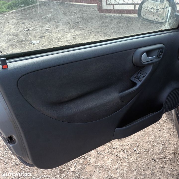 Dezmembrari  Opel CORSA C  2000  > 2009 1.2 Twinport Benzina - 7