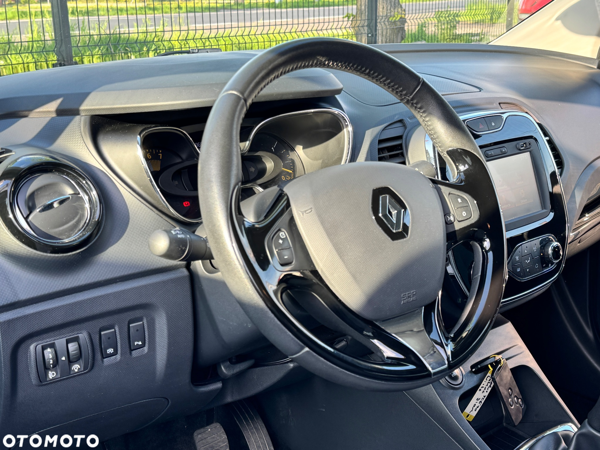 Renault Captur ENERGY TCe 90 Experience - 10