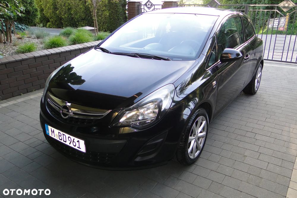 Opel Corsa 1.4 16V 150 Jahre - 1