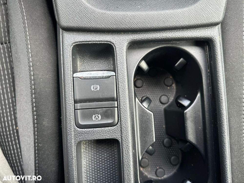 Skoda Octavia 2.0 TDI DSG Ambition - 27