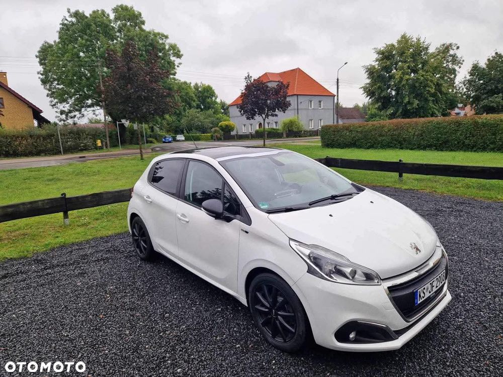 Peugeot 208 1.2 PureTech Style - 1