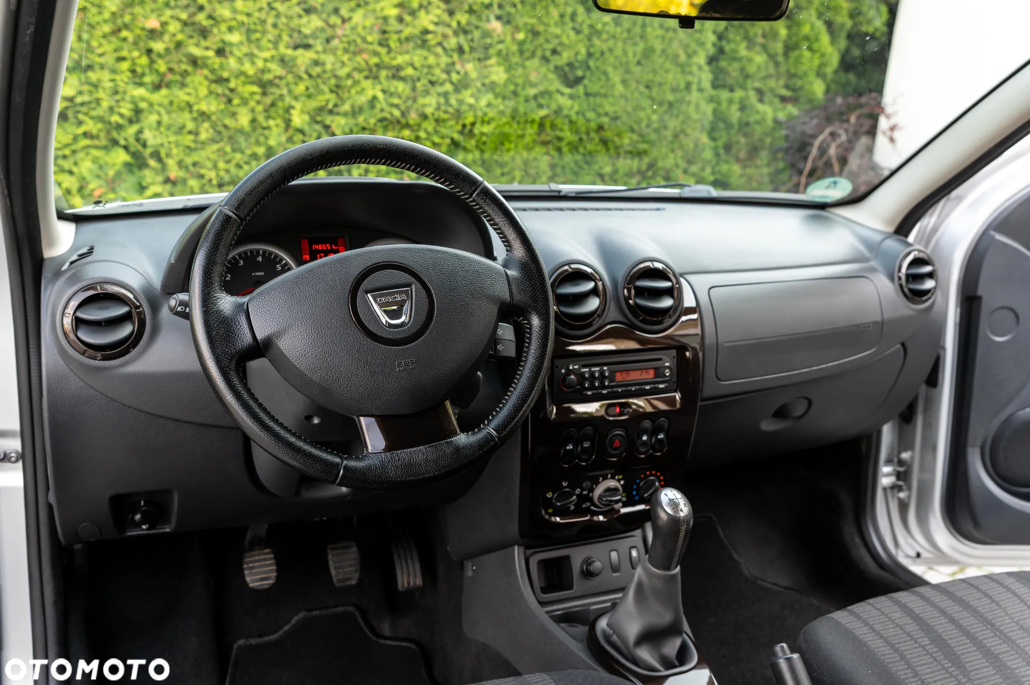 Dacia Duster 1.6 16V 4x2 Prestige - 33