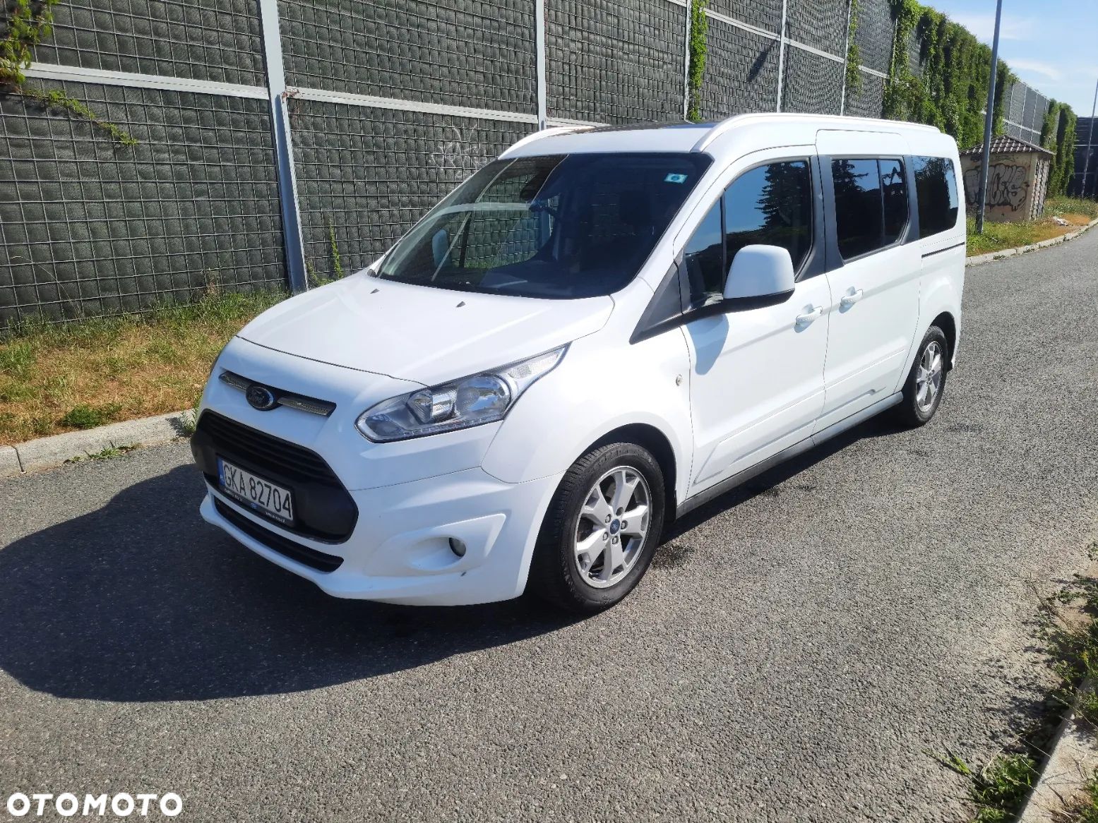 Ford Tourneo Connect Gr 1.5 TDCi Titanium - 1