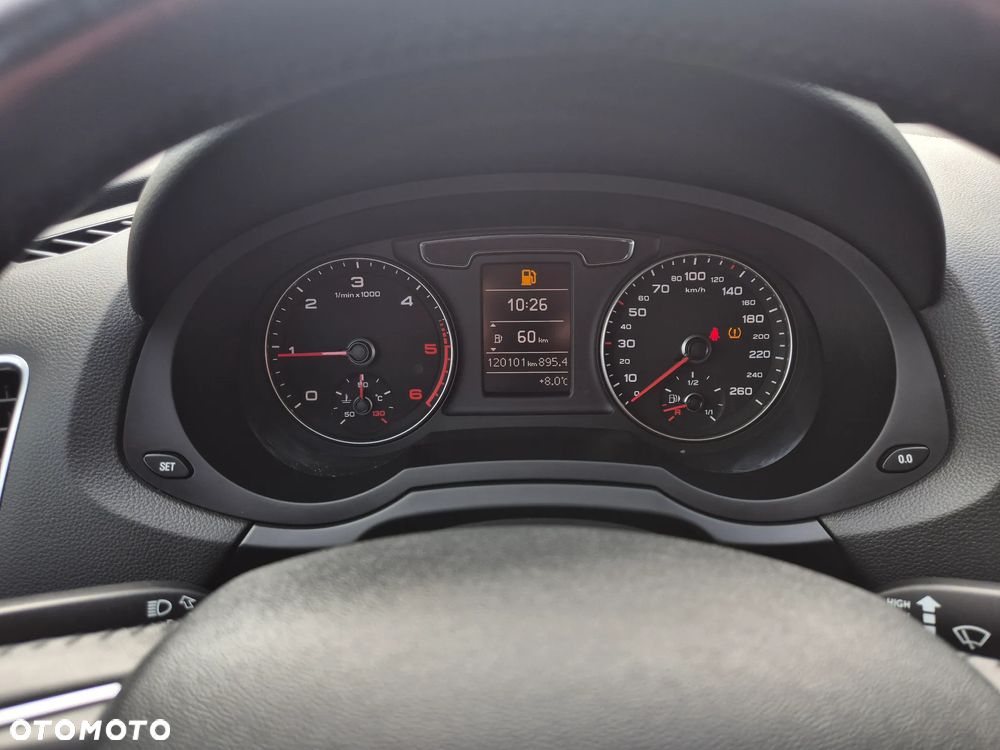 Audi Q3 2.0 TDI Design - 35