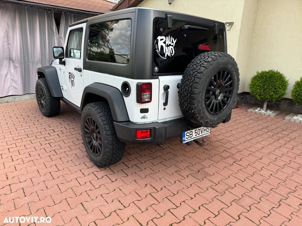 Jeep Wrangler 2.8 CRD AT Rubicon - 16