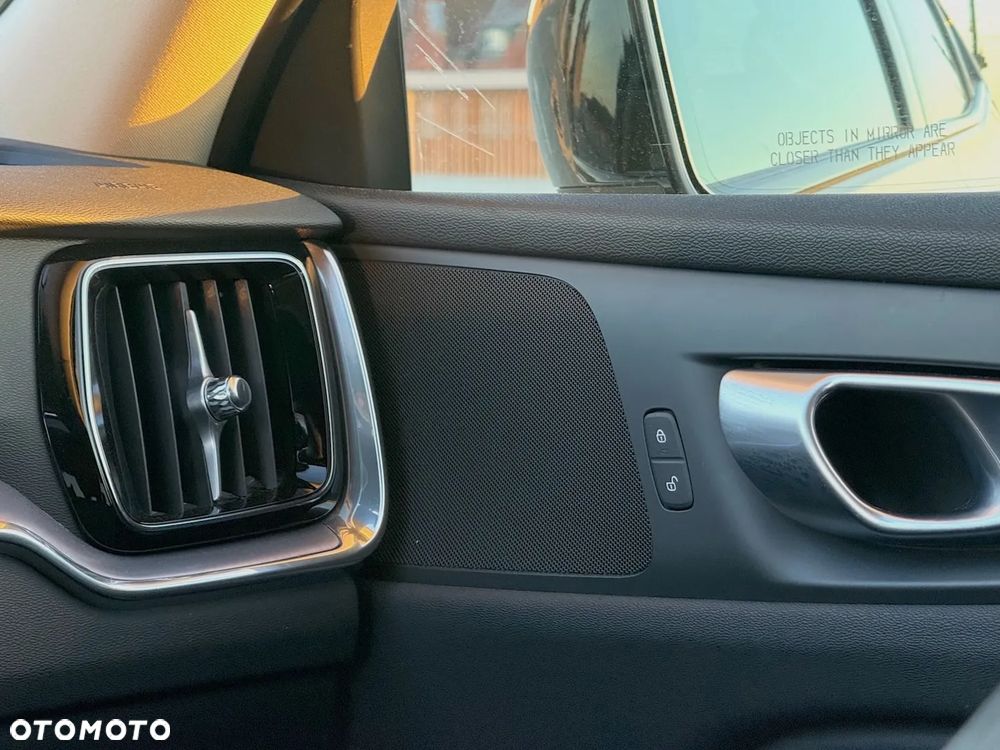 Volvo S60 B5 B AWD Plus Dark - 29