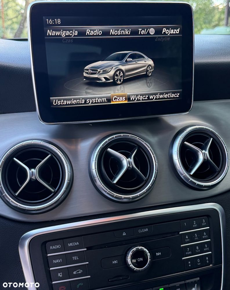 Mercedes-Benz CLA 180 7G-DCT AMG Line - 30