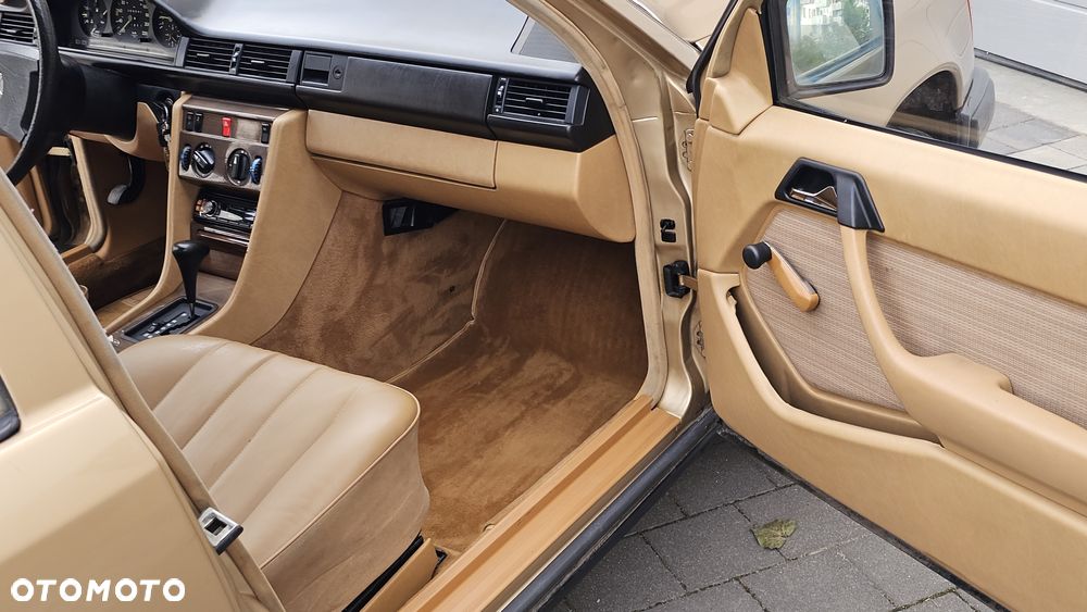 Mercedes-Benz W124 (1984-1993) - 14