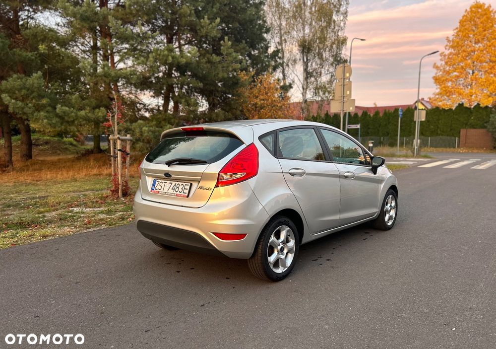 Ford Fiesta - 6