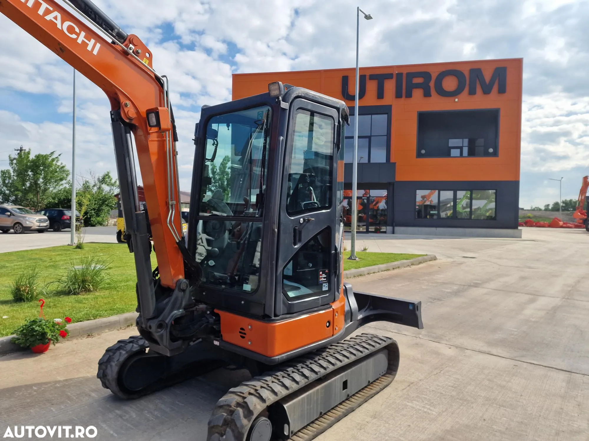 Hitachi ZX38, 2021, 1.376h, CUPLA RAPIDA+3 CUPE, 3,9tone, Ad sapare 4m, Inst picon, Aer conditionat, Senile 80% ok, produs in JAPONIA, posibilitate leasing 4 ani-PROMOTIE 36.900 EUR+Tva - 19