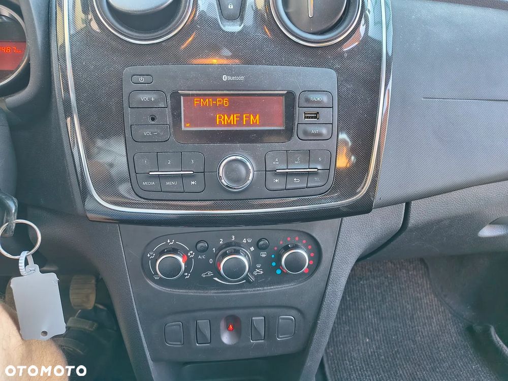 Dacia Sandero - 23