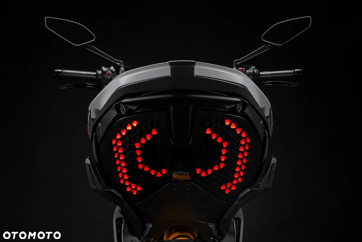 Ducati Diavel - 13