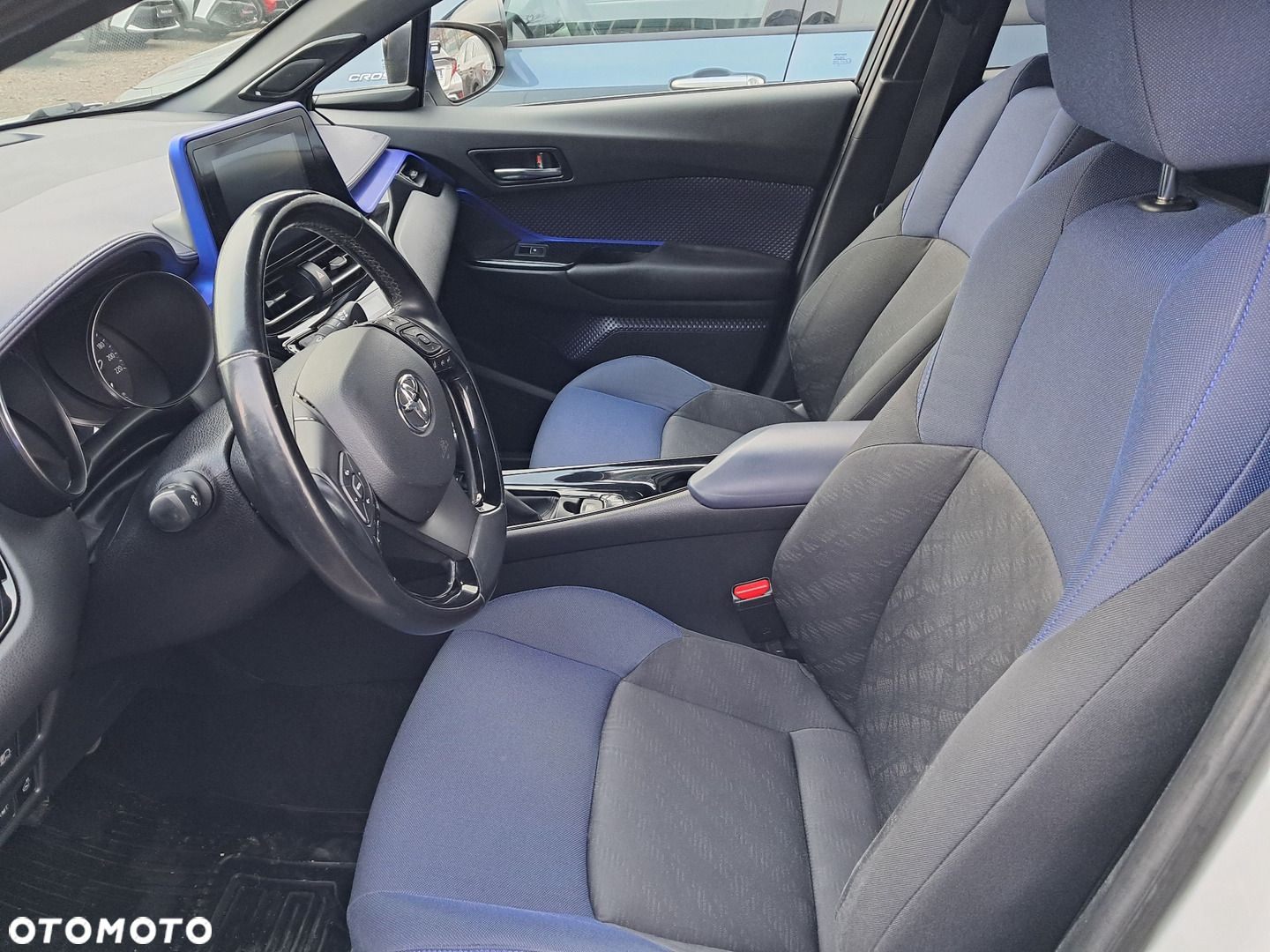 Toyota C-HR - 18