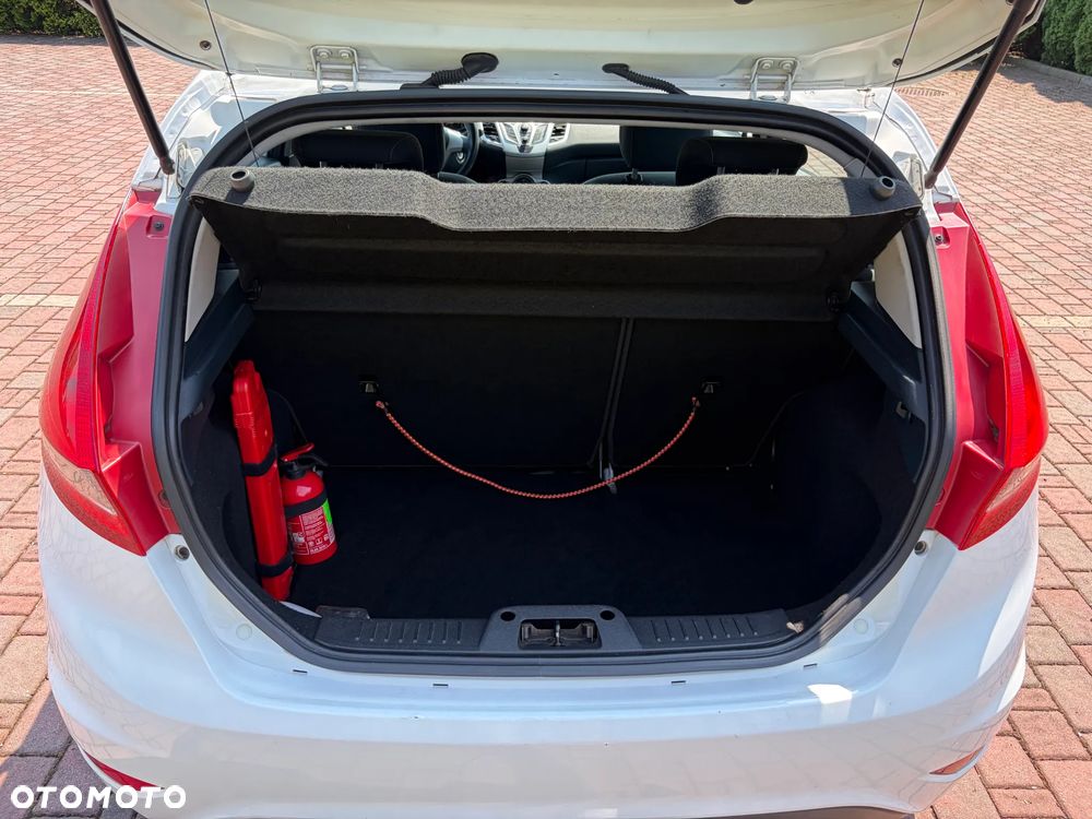 Ford Fiesta 1.25 Ambiente EU5 - 15