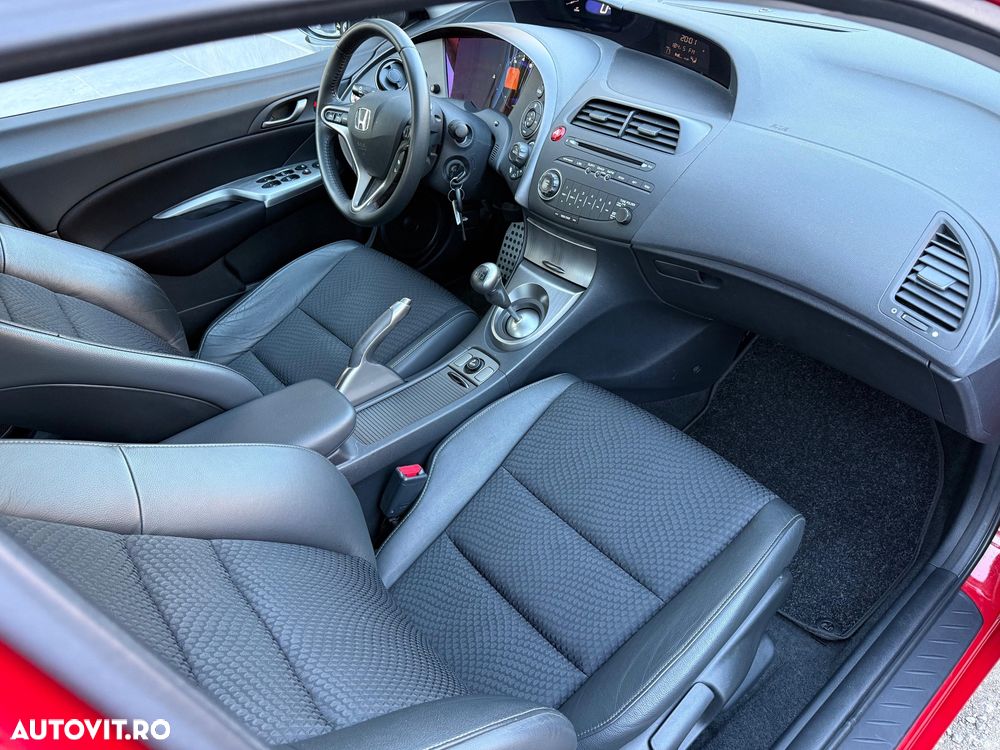 Honda Civic 1.8i-VTEC Sport - 23