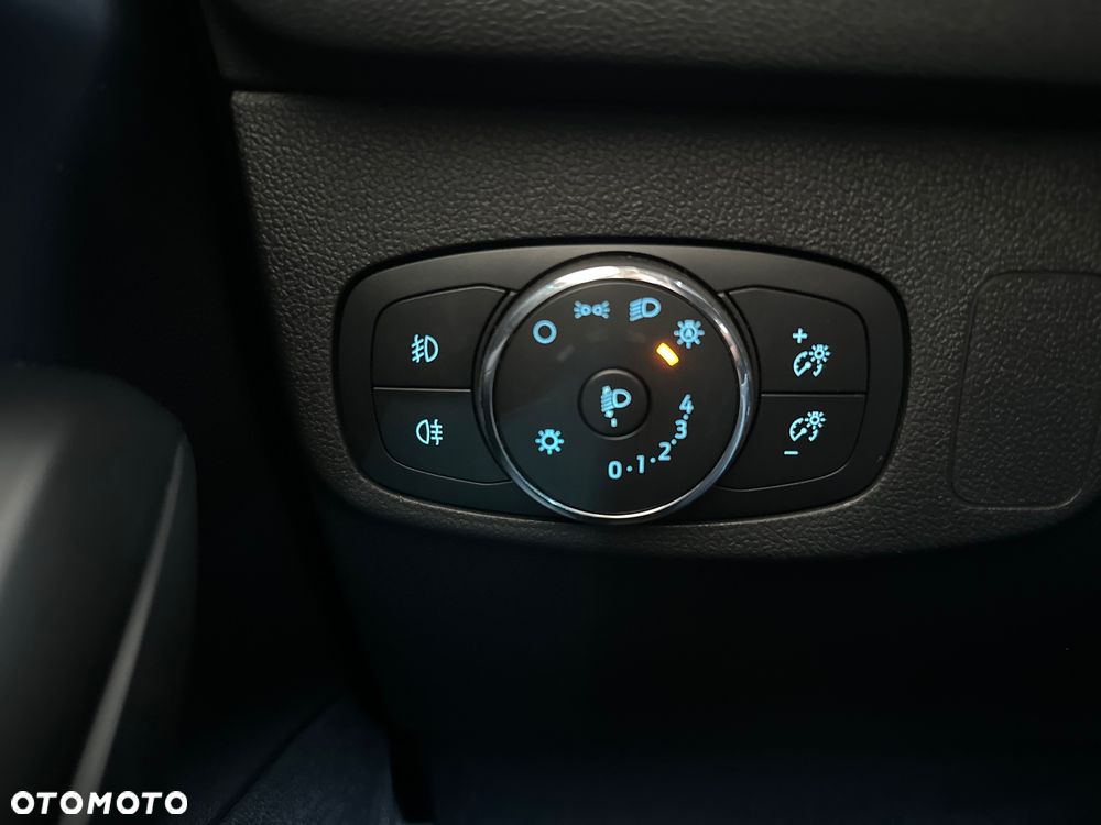 Ford Focus 1.0 EcoBoost Titanium X - 18