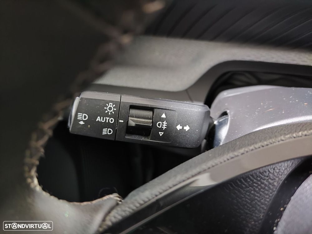 Citroën C3 1.2 Hybrid Max e-DSC6 - 10