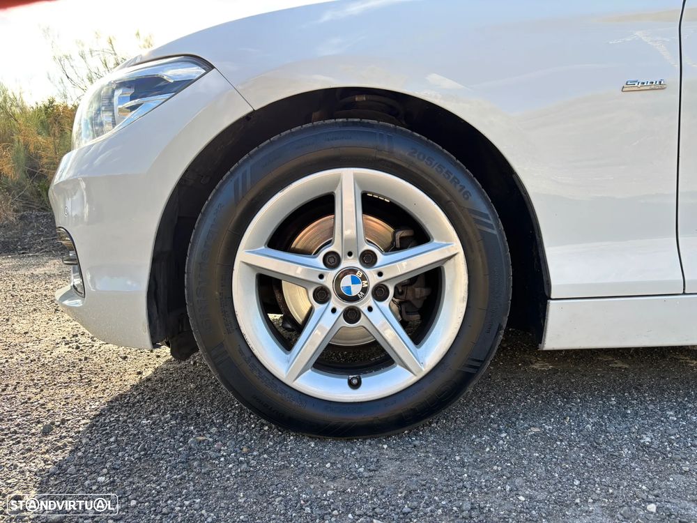 BMW 116 dA Line Sport - 37