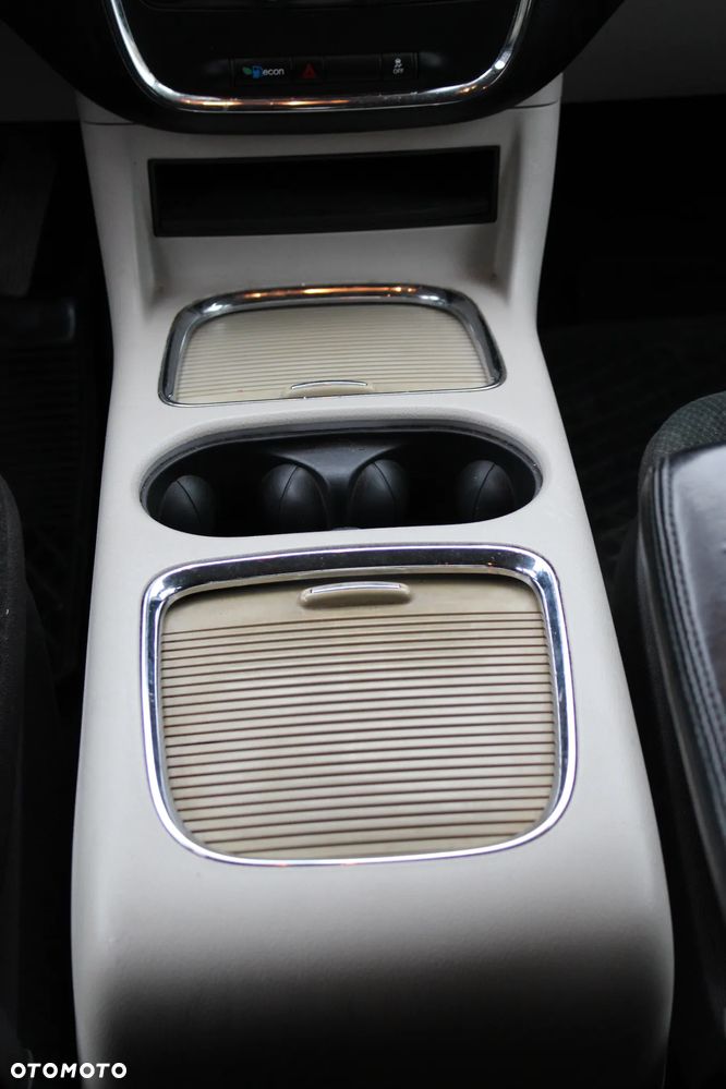 Dodge Grand Caravan 3.6 Express - 38