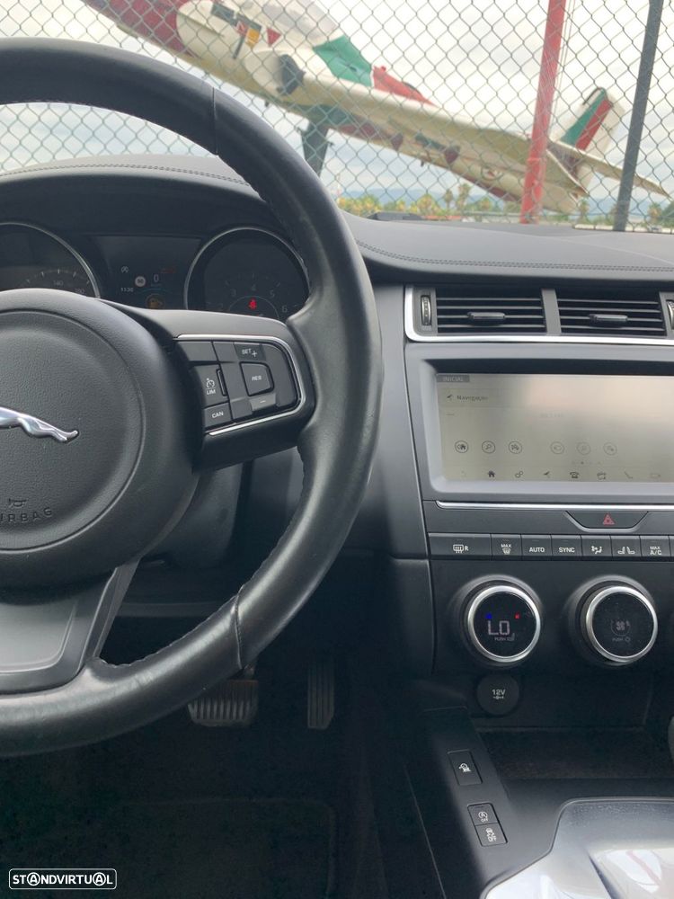 Jaguar E-Pace 2.0 P250 R-Dynamic S AWD Aut. - 35
