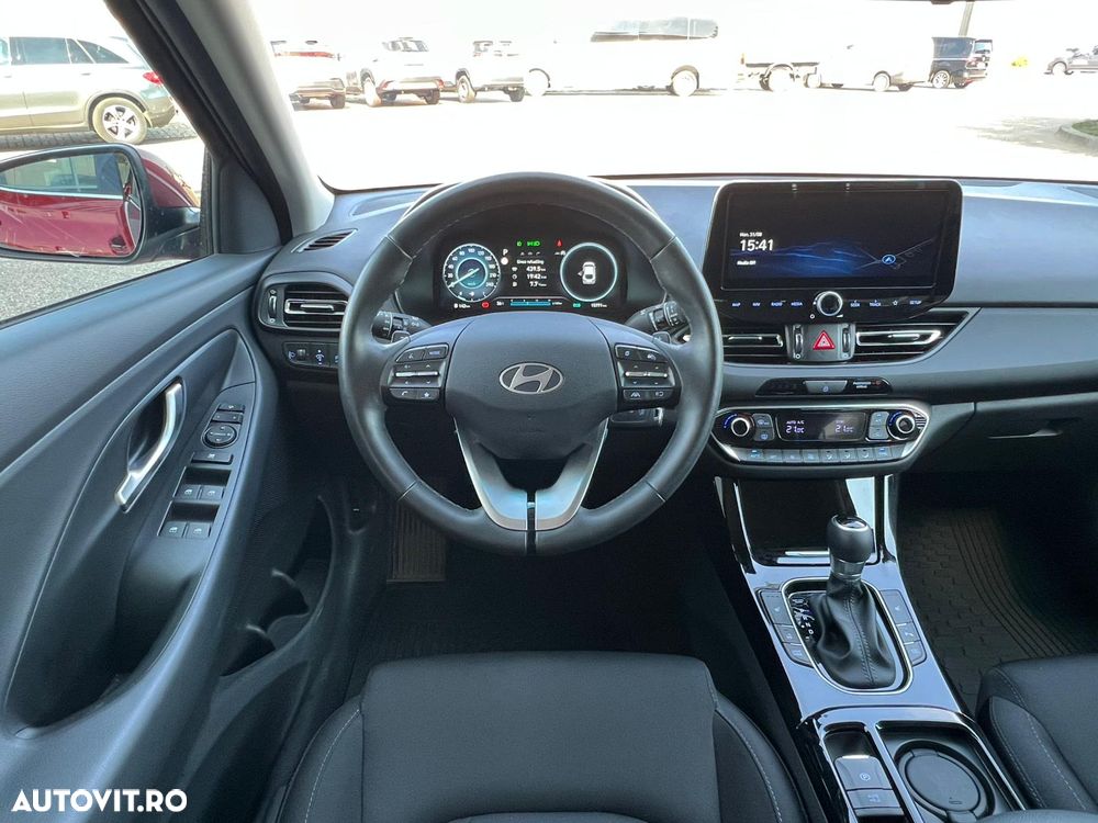 Hyundai i30 1.5 T-GDI 48V-Hybrid DCT Advantage - 22