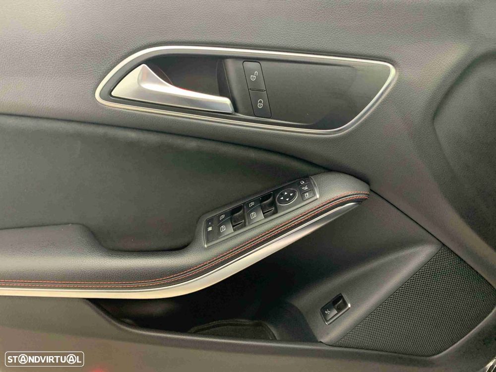 Mercedes-Benz CLA 180 d Shooting Brake AMG Line - 11