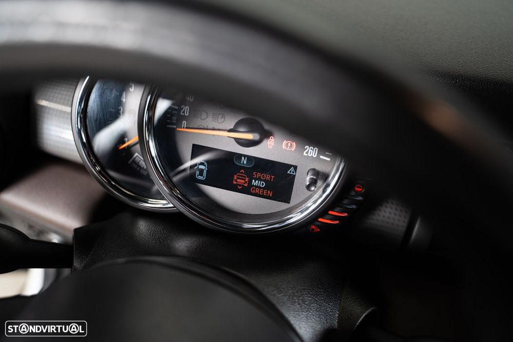 MINI 3 Portas Cooper D - 26