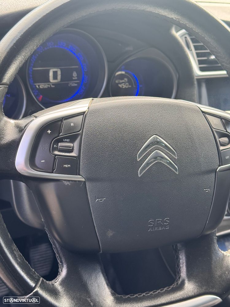 Citroën C4 e-HDi 110 Exclusive - 10