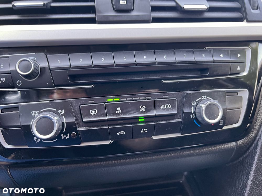 BMW Seria 3 320d xDrive - 5