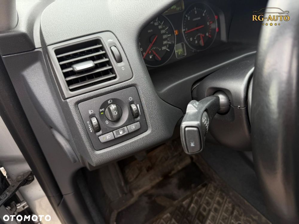 Volvo V50 - 24