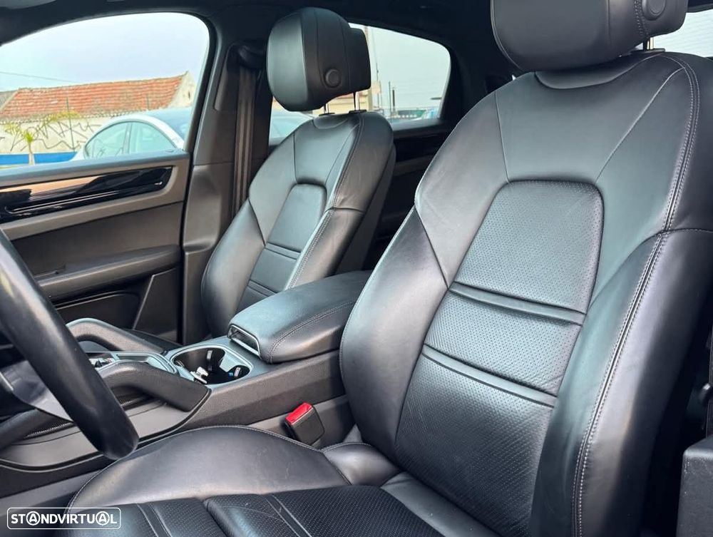 Porsche Cayenne Coupé - 13