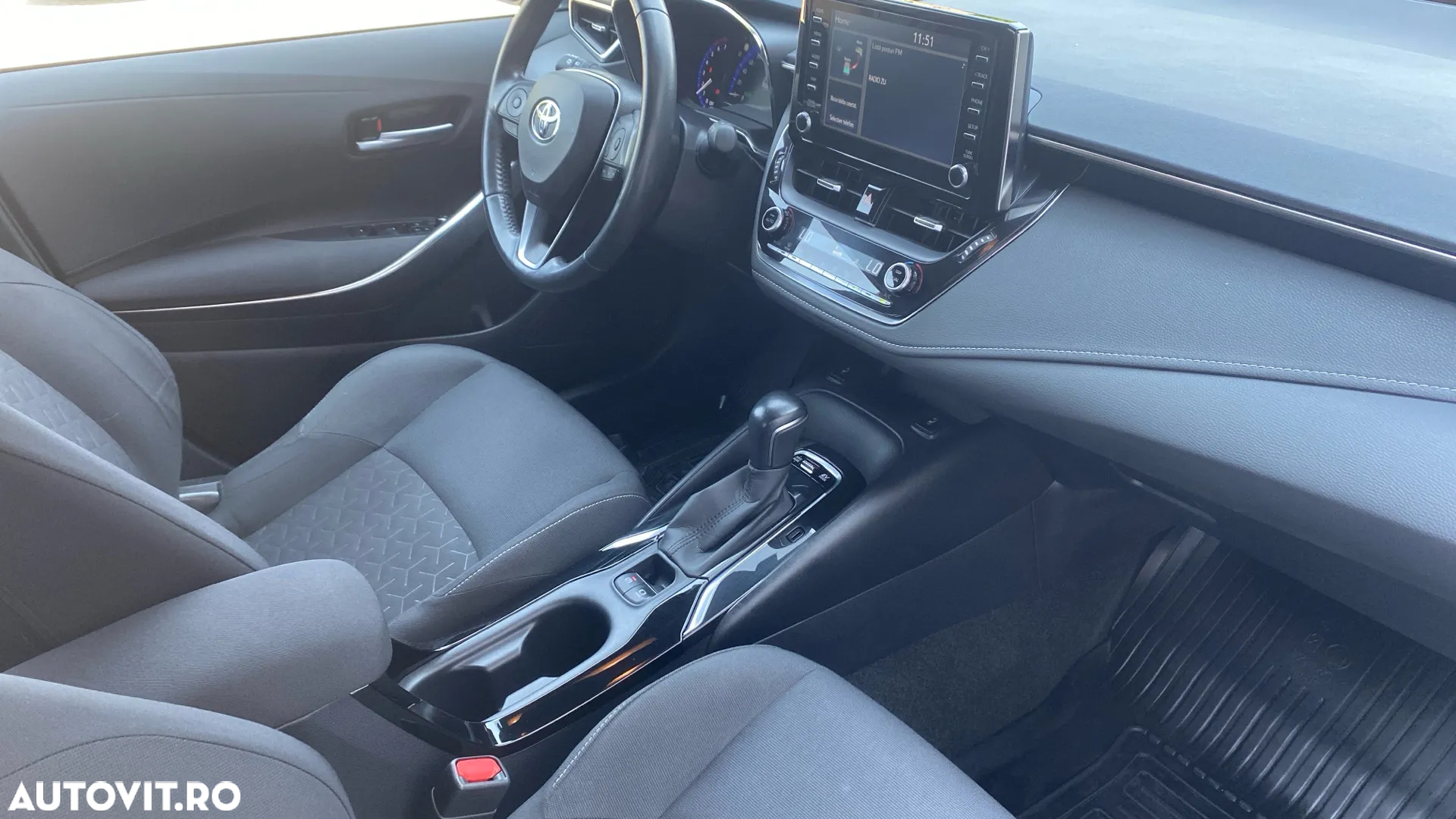Toyota Corolla 1.8 HSD Business - 6