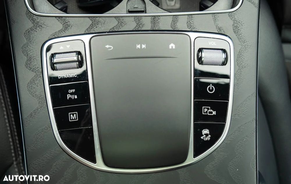Mercedes-Benz GLC - 21
