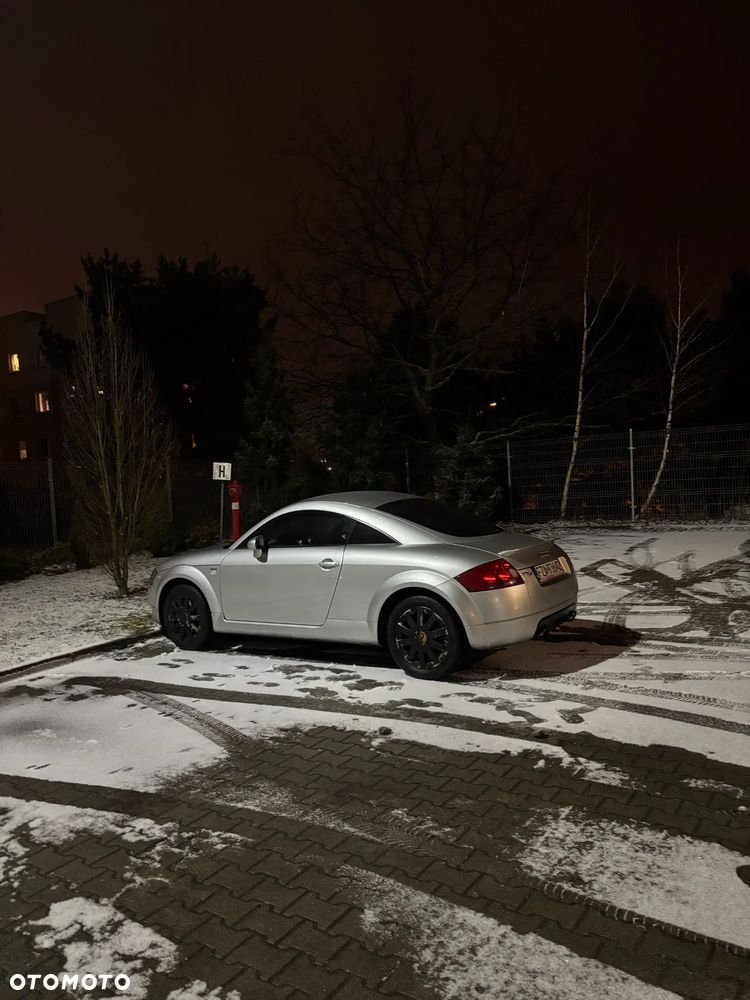 Audi TT Coupé 1.8T - 9