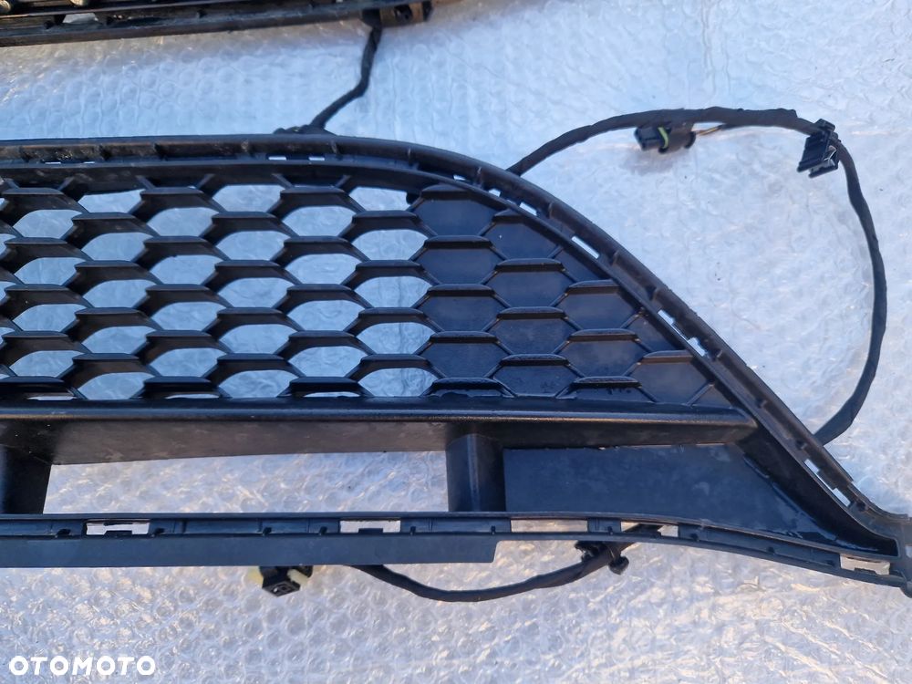 Mercedes A-Klasa W177 atrapa chłodnicy kratka instalacja radar komplet A1778880200 A1778859100 A0009058913 - 8