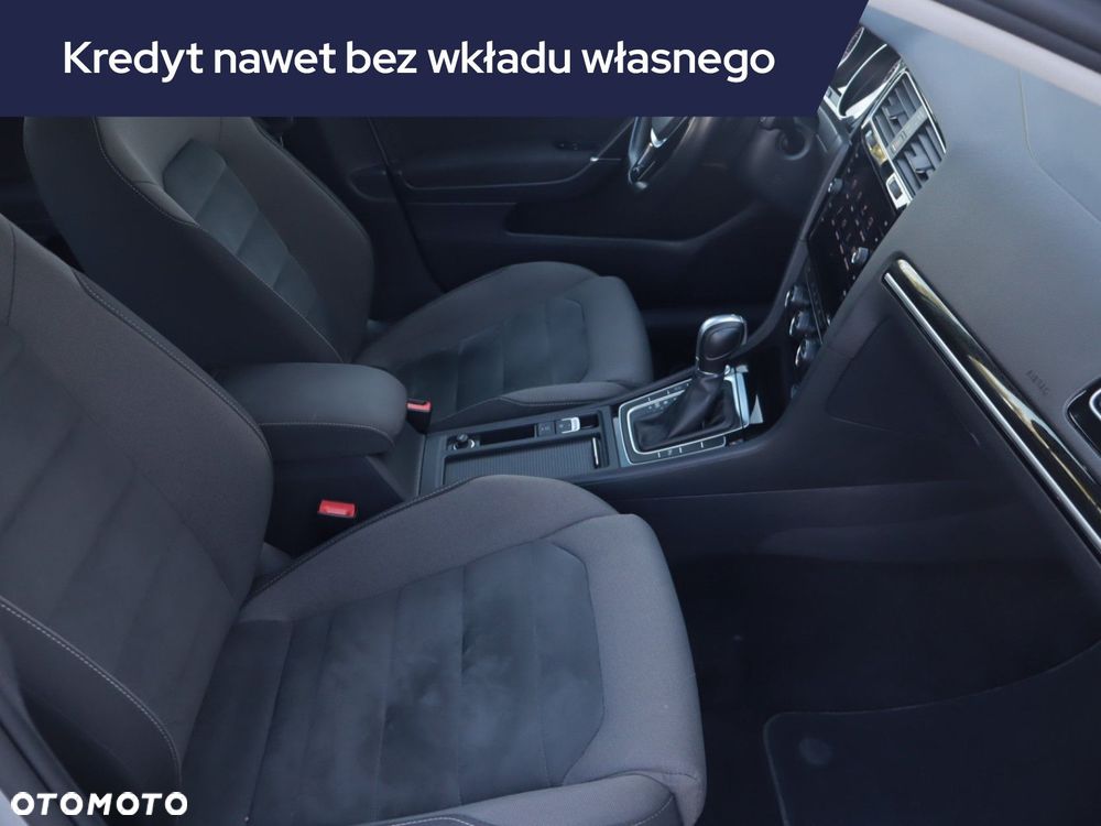 Volkswagen Golf Variant - 11
