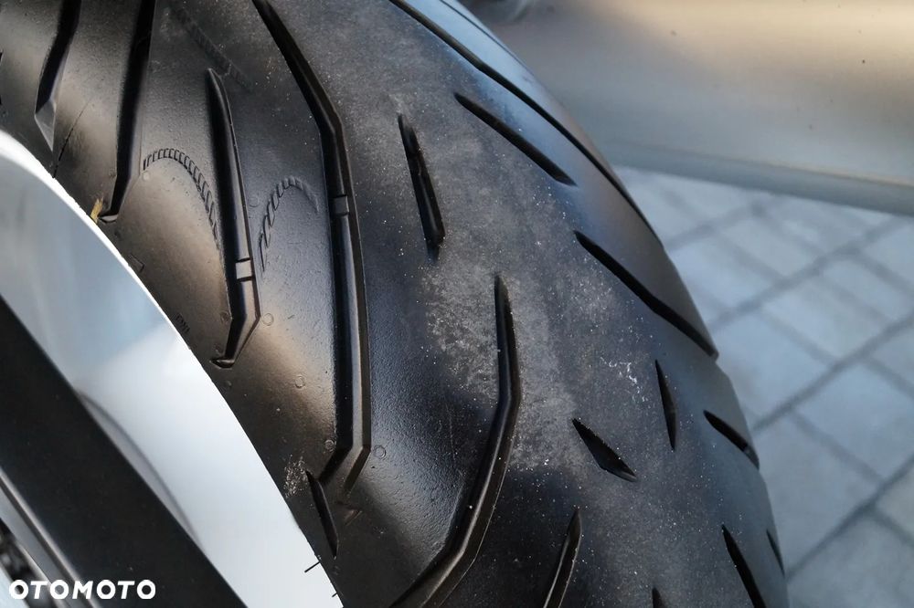 Suzuki GSX-R - 13