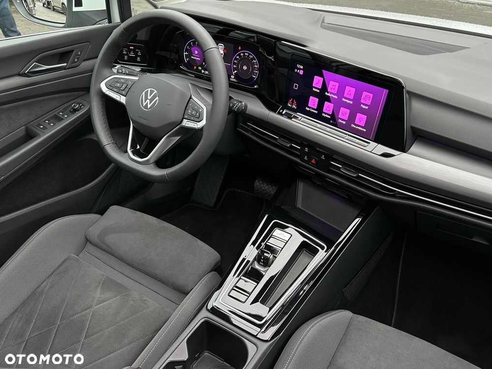 Volkswagen Golf - 18