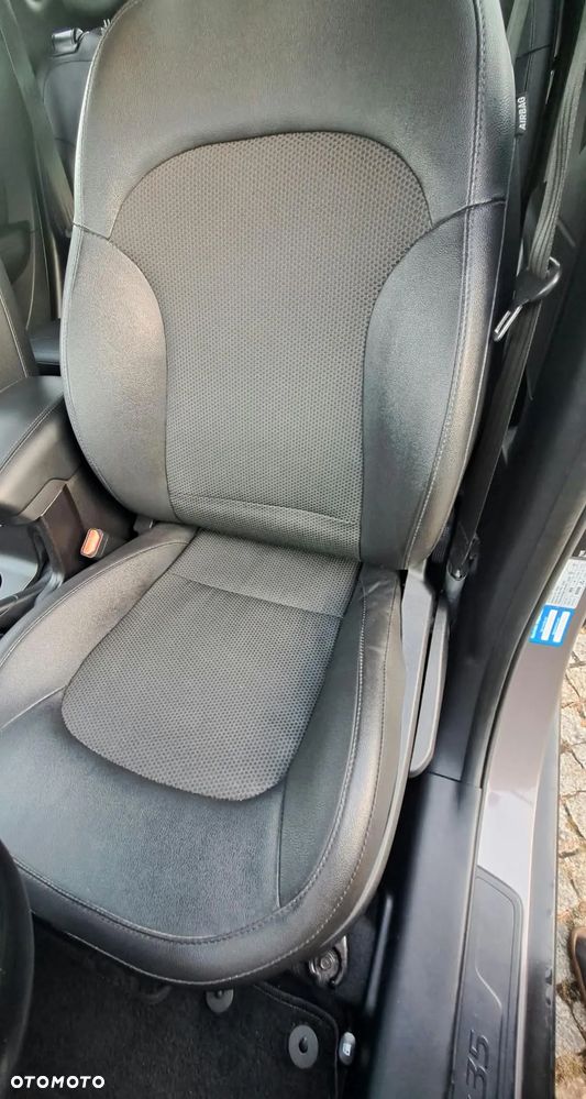 Hyundai ix35 - 24