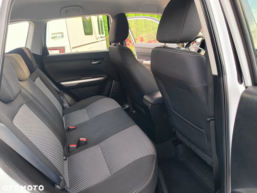 Suzuki Vitara 1.0 Boosterjet Premium 4WD - 30