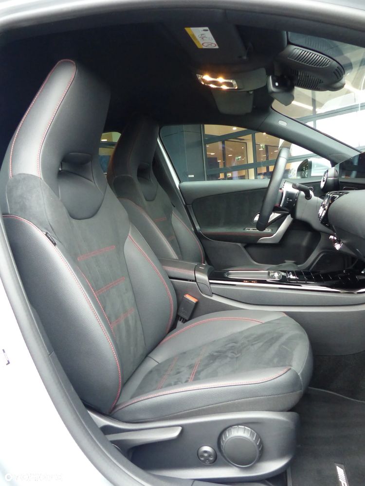 Mercedes-Benz Klasa A 200 AMG Line 7G-DCT - 19