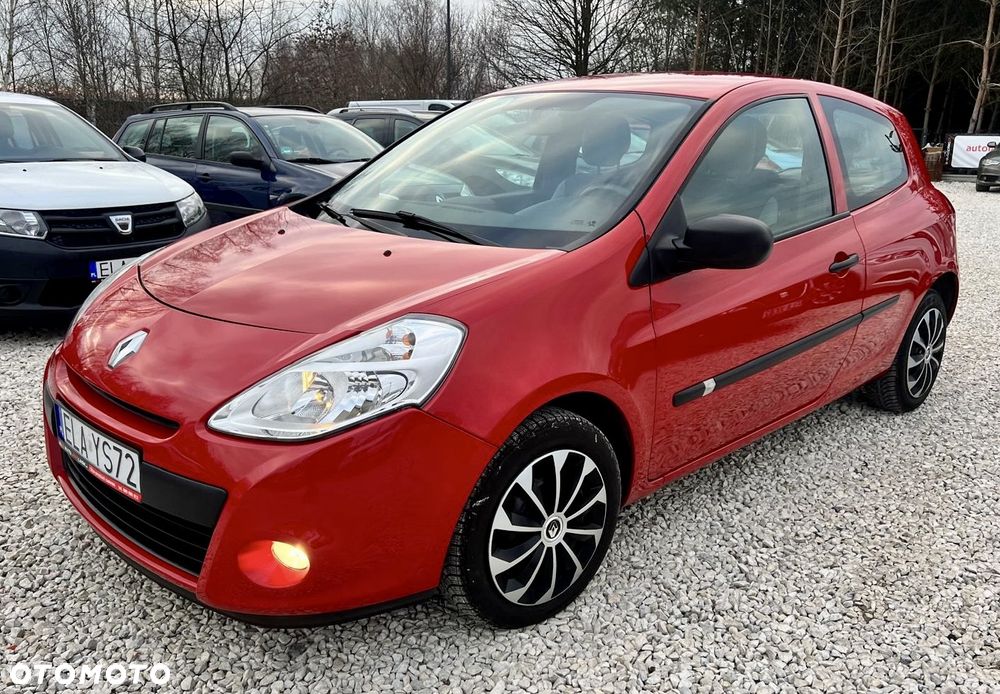 Renault Clio 1.2 16V 75 Dynamique - 11