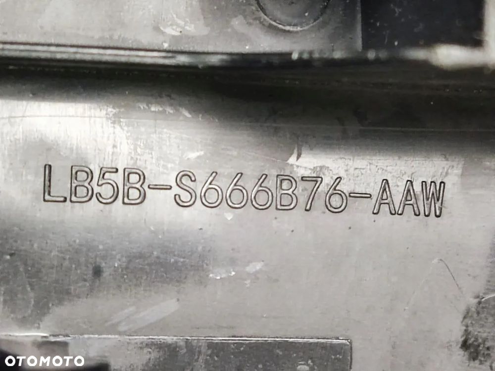 FORD EXPLORER od 2020r Osłona Szyny Fotela Trzeci Rząd - 5